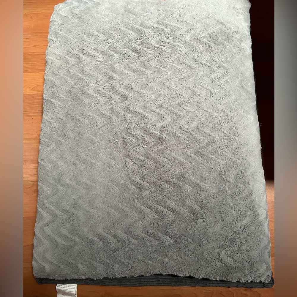 Gray Plush Orthopedic Foam Large Dog Bed